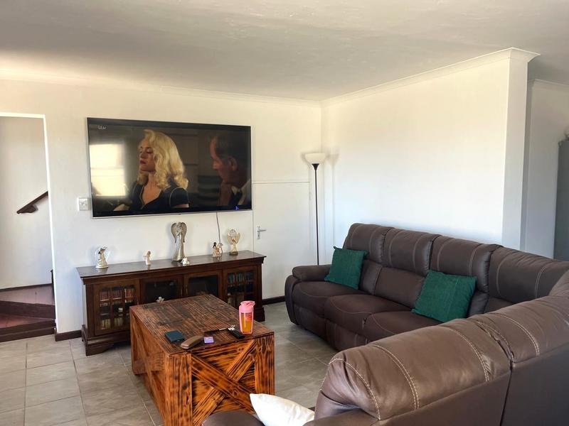 3 Bedroom Property for Sale in Mossel Bay Central Western Cape